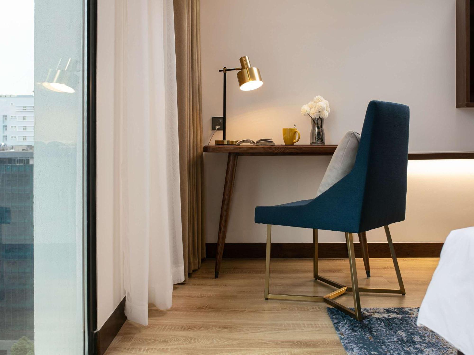 Moevenpick Living West Ханой Экстерьер фото